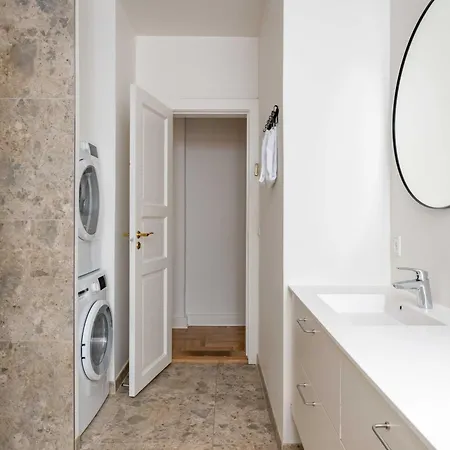 Appartamento Rare 4br W Unique Details In Cph *