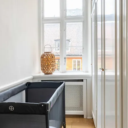 Appartamento Rare 4br W Unique Details In Cph *