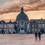 Rare 4br W Unique Details In Cph Апартаменты *