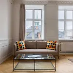 Апартаменты Rare 4br W Unique Details In Cph