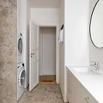 Апартаменты Rare 4br W Unique Details In Cph *