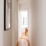 Апартаменты Rare 4br W Unique Details In Cph *