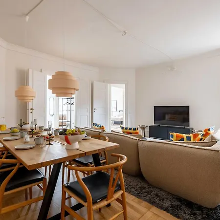Rare 4br W Unique Details In Cph Κοπεγχάγη