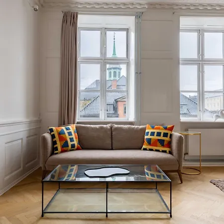 아파트 Rare 4br W Unique Details In Cph