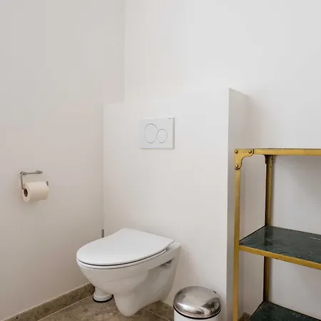 아파트 Rare 4br W Unique Details In Cph