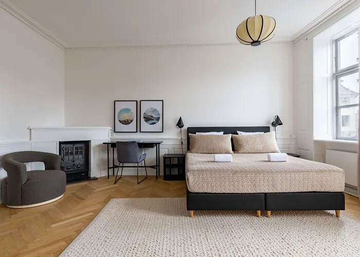 Rare 4br W Unique Details In Cph Κοπεγχάγη