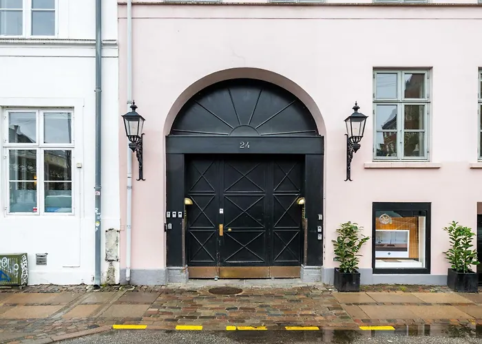 Rare 4br W Unique Details In Cph Κοπεγχάγη