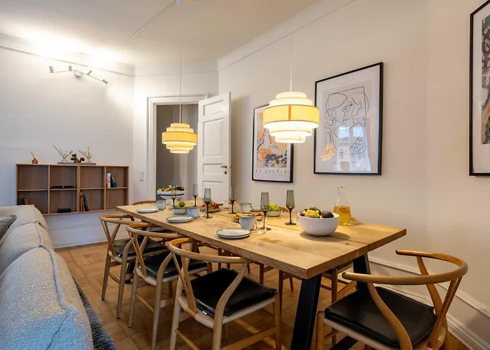 Rare 4br W Unique Details In Cph Κοπεγχάγη