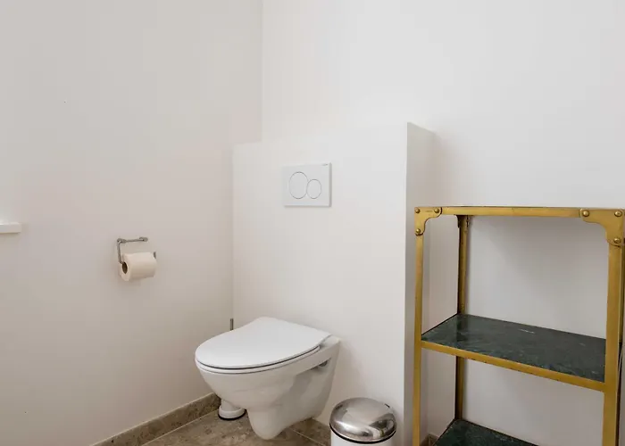 Διαμέρισμα Rare 4br W Unique Details In Cph