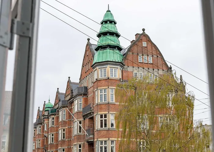 Rare 4br W Unique Details In Cph Copenhaga