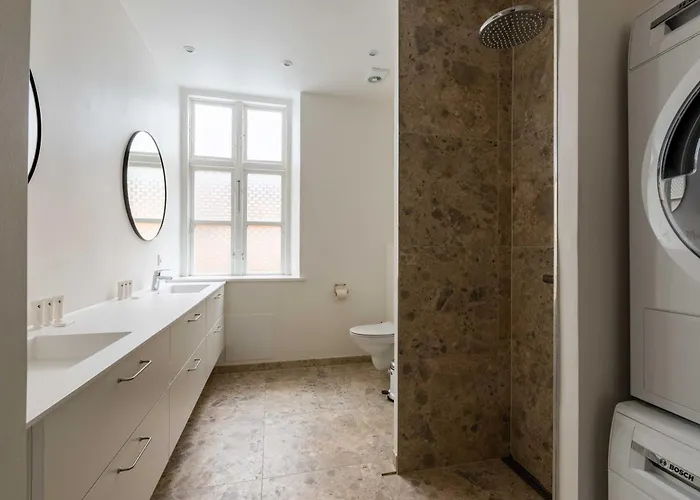 Rare 4br W Unique Details In Cph Κοπεγχάγη