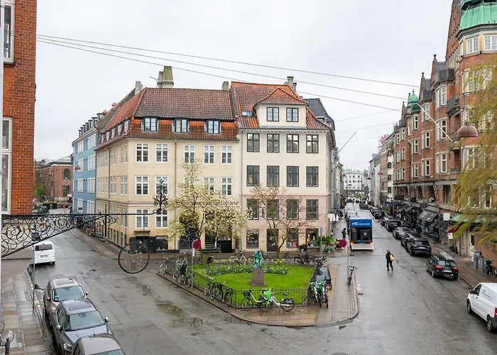 Διαμέρισμα Rare 4br W Unique Details In Cph